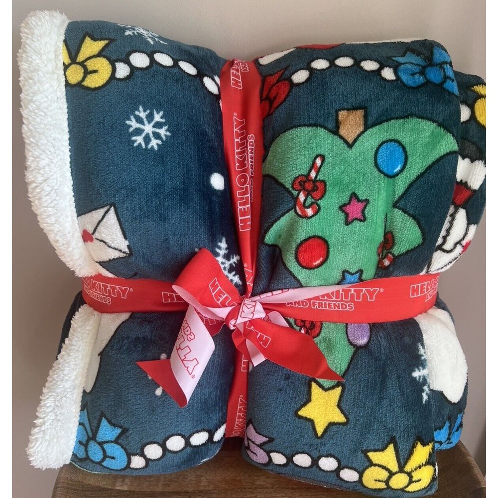 Hello Kitty Christmas Sherpa Blanket Twin Size‎ Holiday Throw Soft Plush